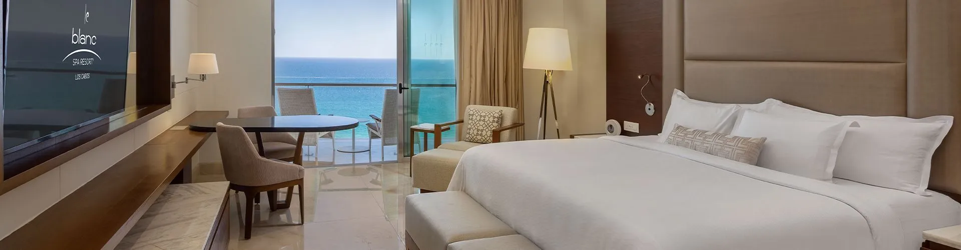 los-cabos-room-le-blanc-spa-resorts.webp