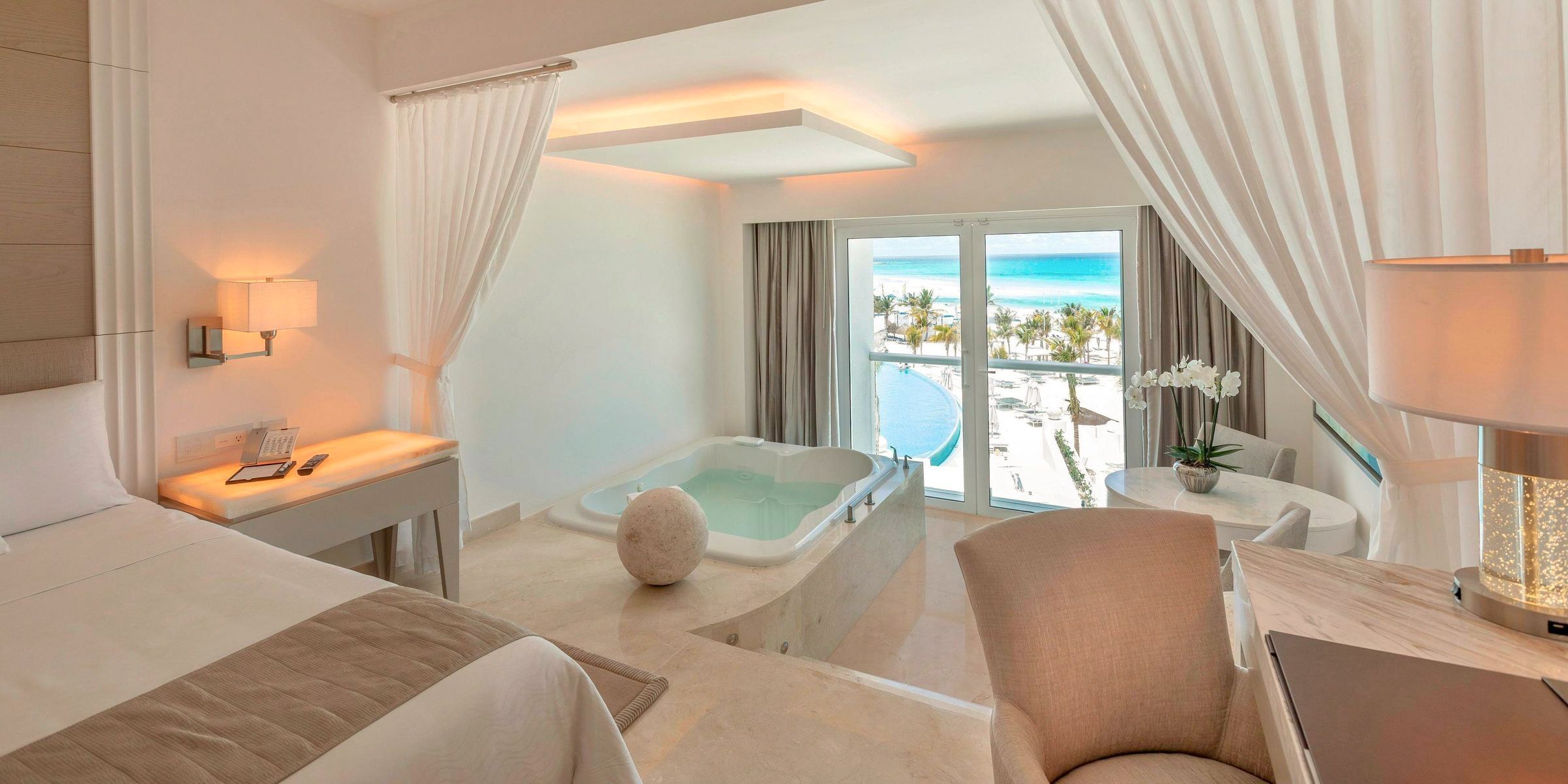 Best honeymoon suite in Cancun