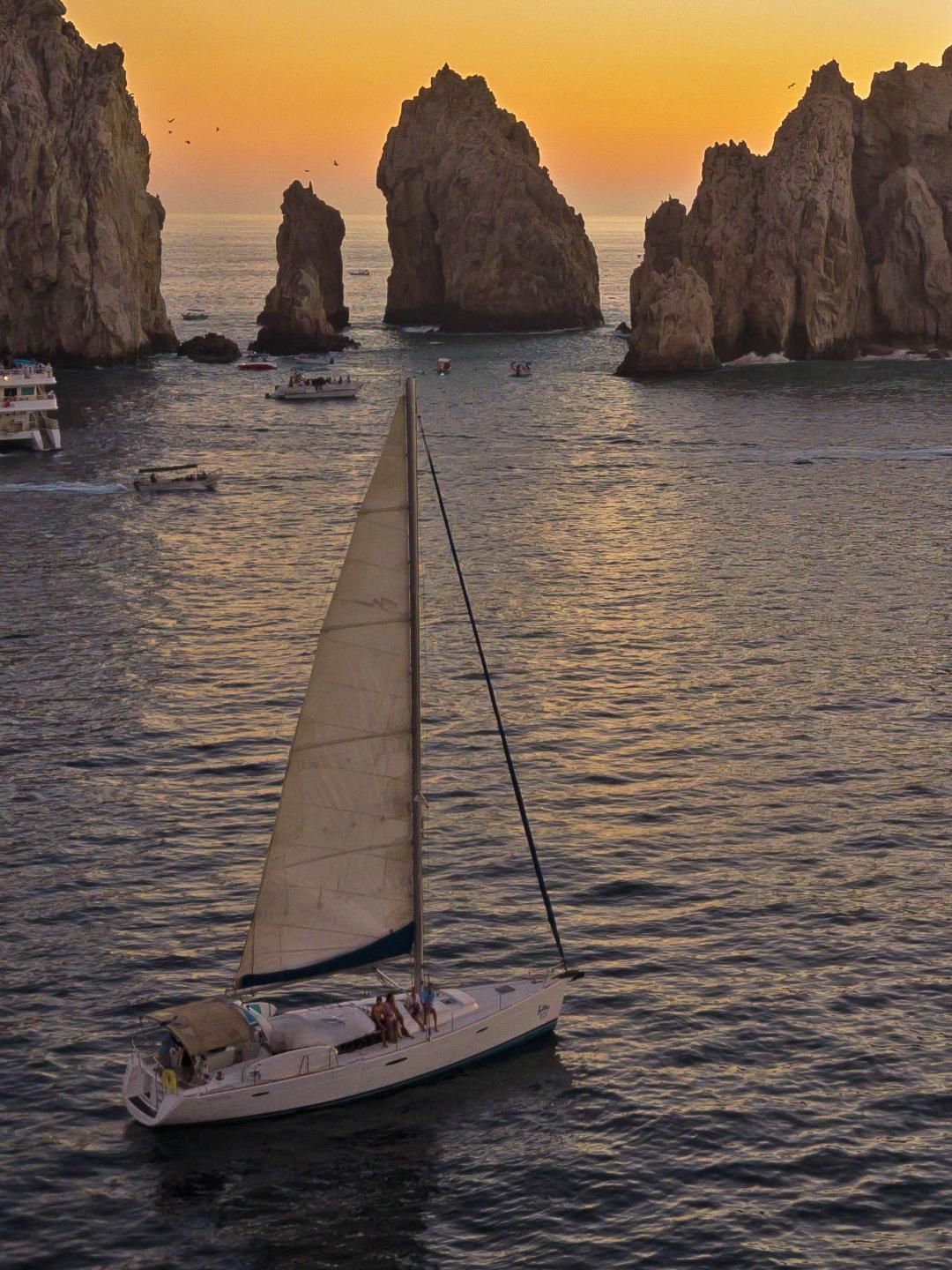 Unforgettable luxury sunset sailing excursion